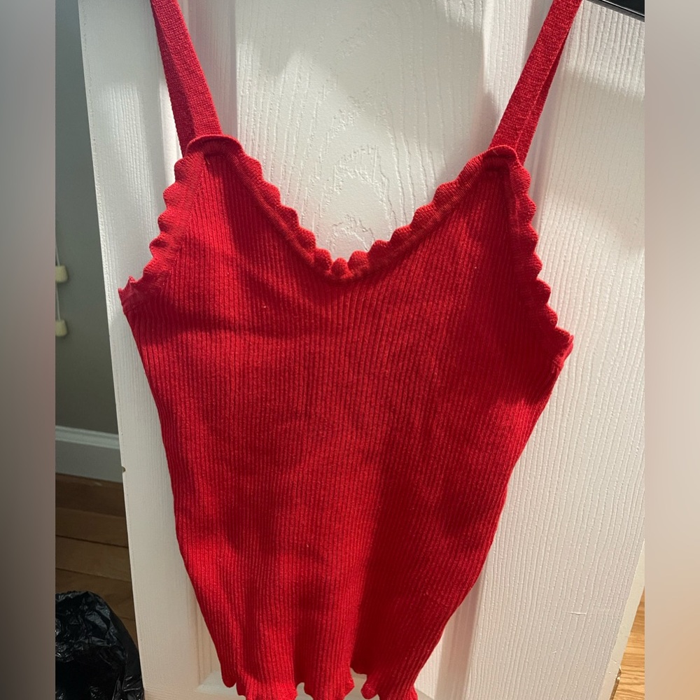 Red Live USA tank top, Size S